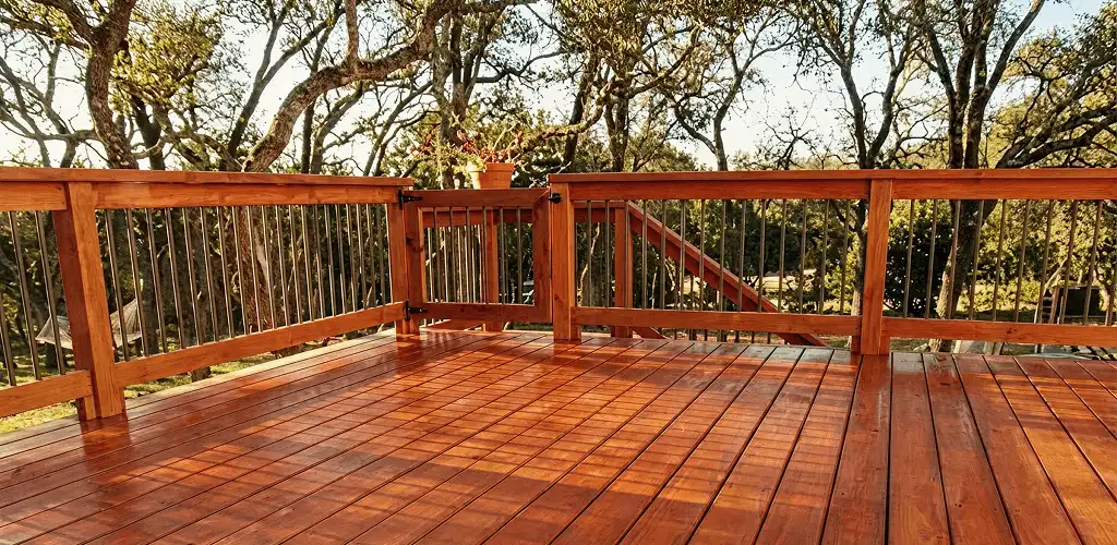Deck sealing results with a freshly sealed wood deck in Dallas, TX
